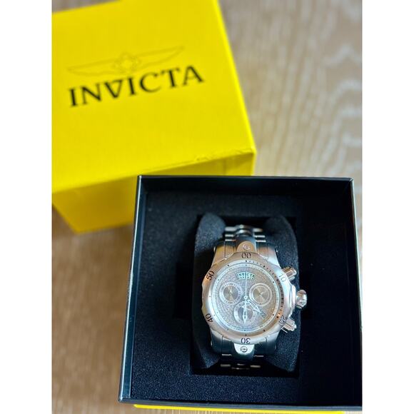 Invicta 21602 Reserve Venom Quartz Chronograph 0.73 ctw Diamond Women's Watch - Picture 3 of 10